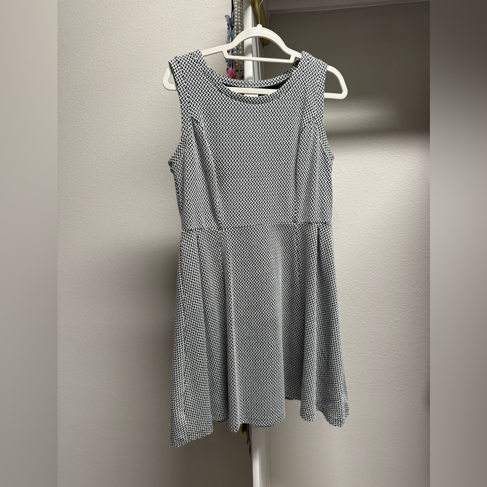 Merona size large black and white dress